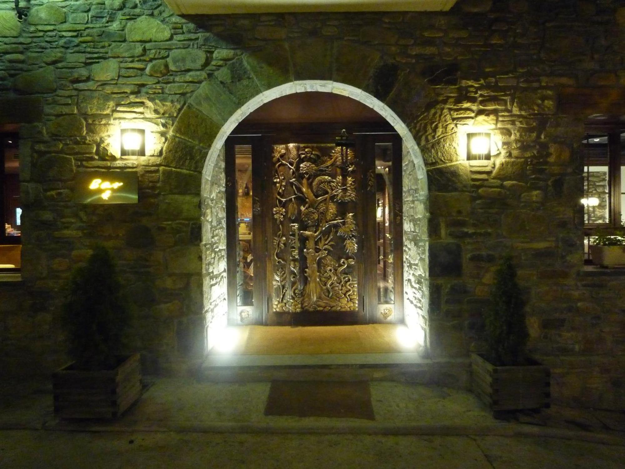 Hotel Restaurante Revestido Escalona Buitenkant foto